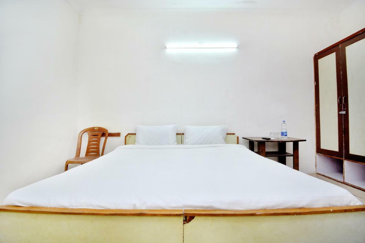Spot On 44679 Hotel Samrat Sohana Ngoại thất bức ảnh